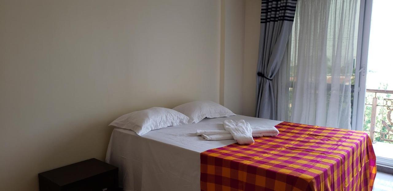 Pearl At Oyster Bay Bed and Breakfast Dar es Salaam Exteriör bild