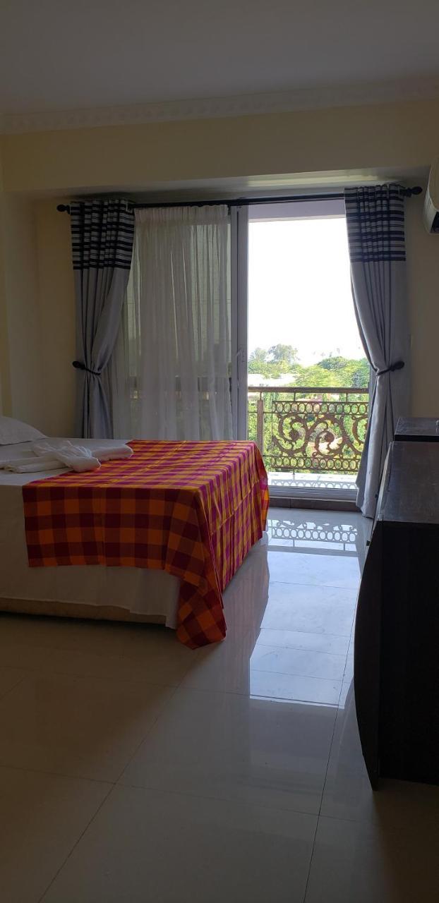 Pearl At Oyster Bay Bed and Breakfast Dar es Salaam Exteriör bild