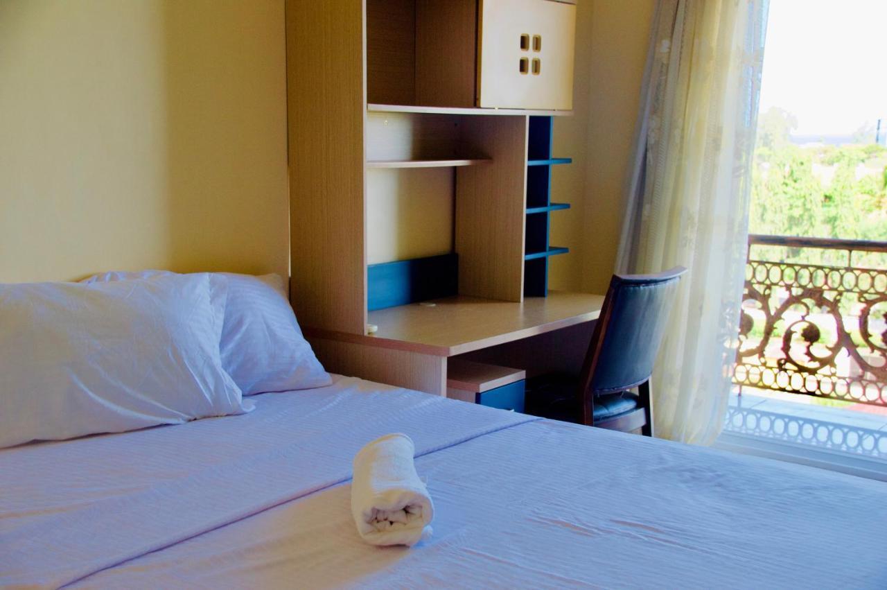 Pearl At Oyster Bay Bed and Breakfast Dar es Salaam Exteriör bild
