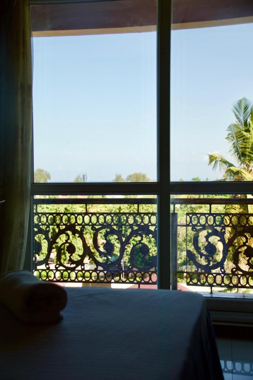 Pearl At Oyster Bay Bed and Breakfast Dar es Salaam Exteriör bild